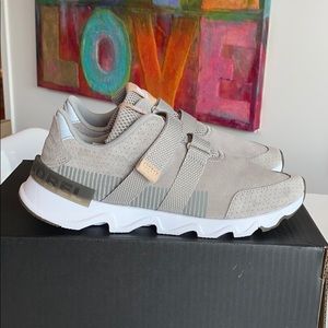 sorel lite strap sneaker